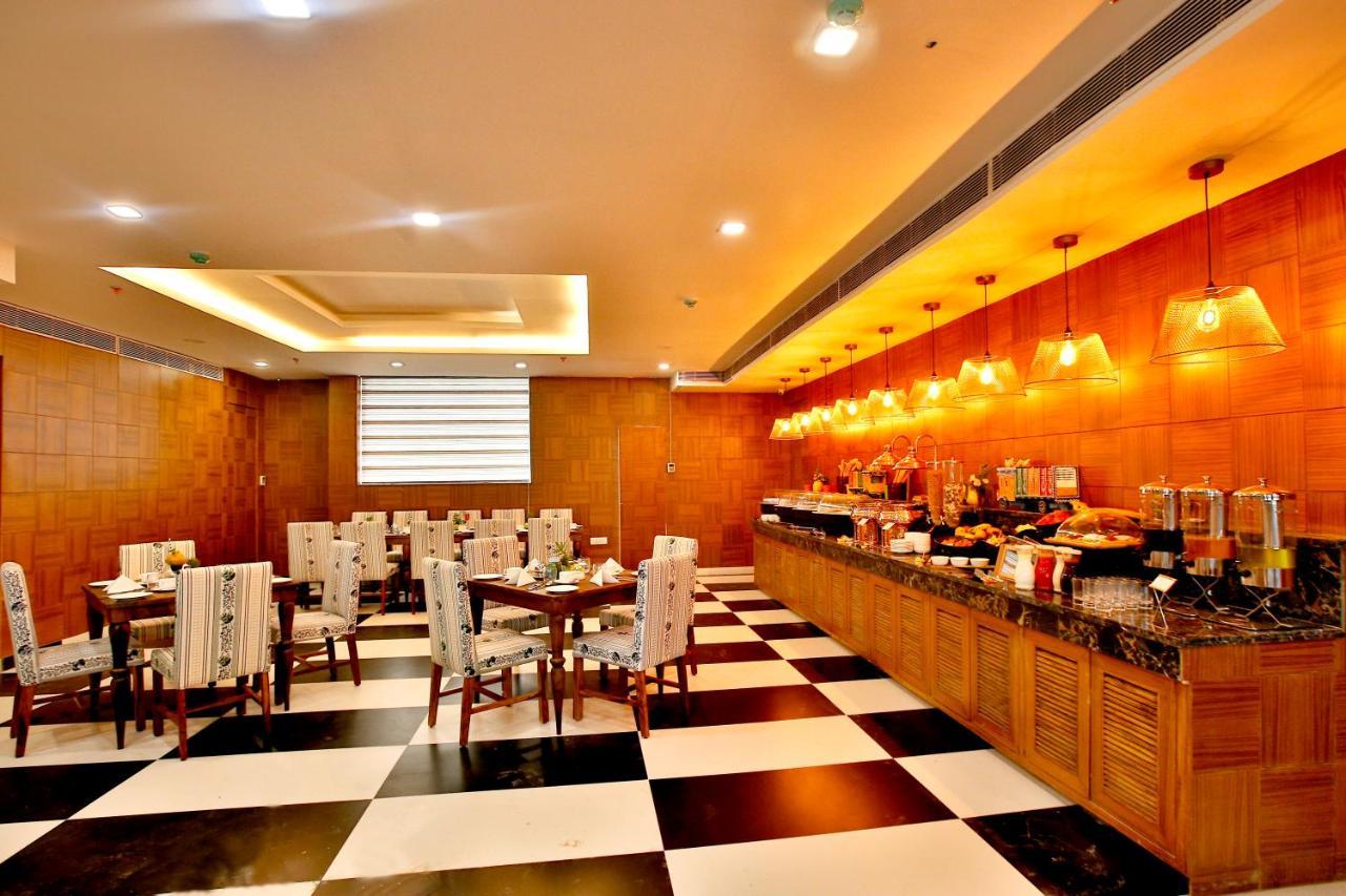 The Fern Residency Noida Hotel Exterior photo